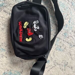 Lululemon x Disney Everywhere 1L Black Belt Bag